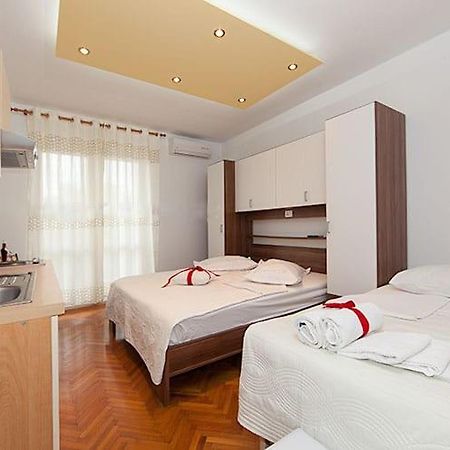 Apartmani Saric Tučepi Extérieur photo